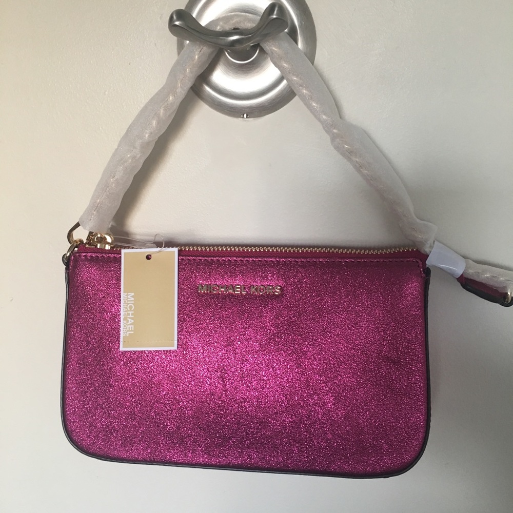 ✨ Brand New Michael Kors Glittery Pink Pouchette ✨